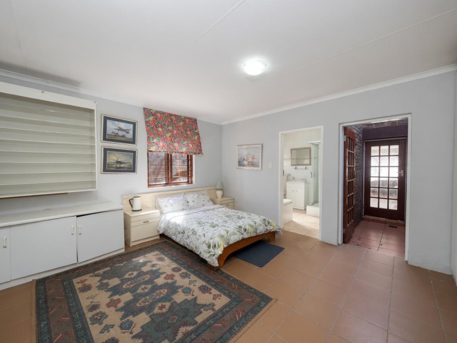 5 Bedroom Property for Sale in Morningside Manor Gauteng