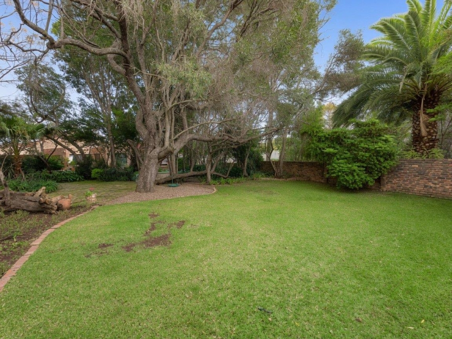 5 Bedroom Property for Sale in Morningside Manor Gauteng
