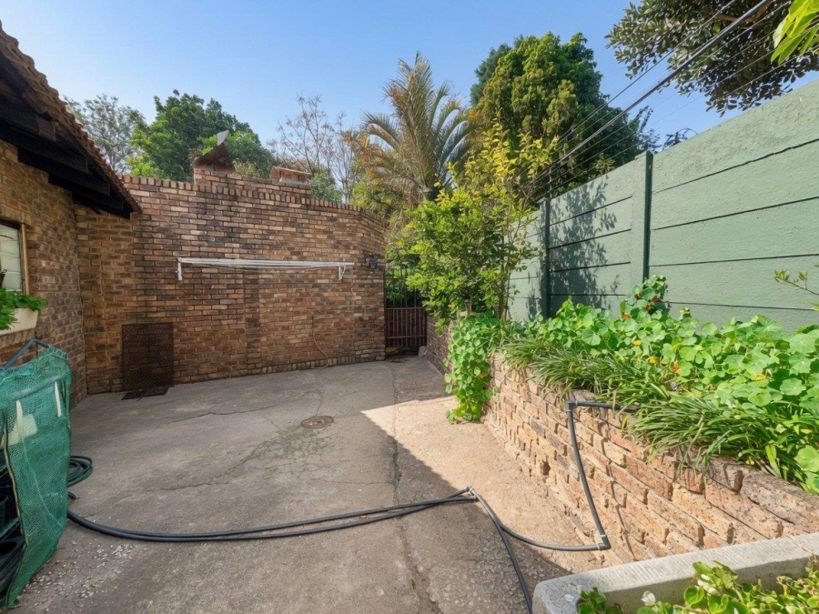 5 Bedroom Property for Sale in Morningside Manor Gauteng
