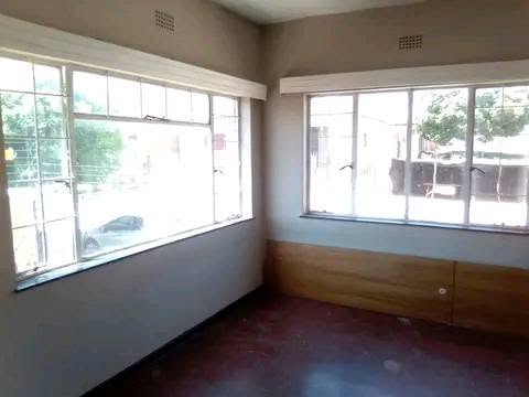 To Let 3 Bedroom Property for Rent in Luipaardsvlei Gauteng