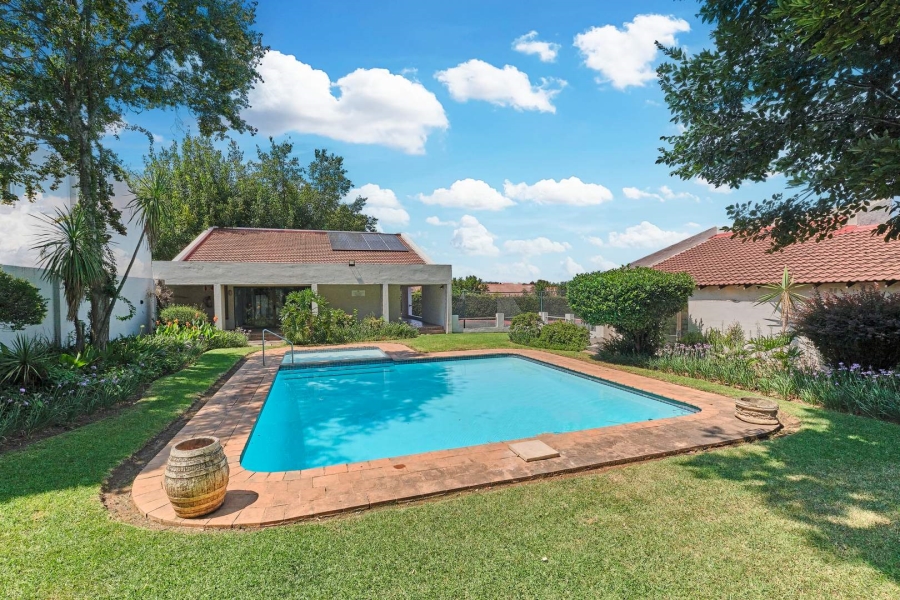 2 Bedroom Property for Sale in Edenburg Gauteng