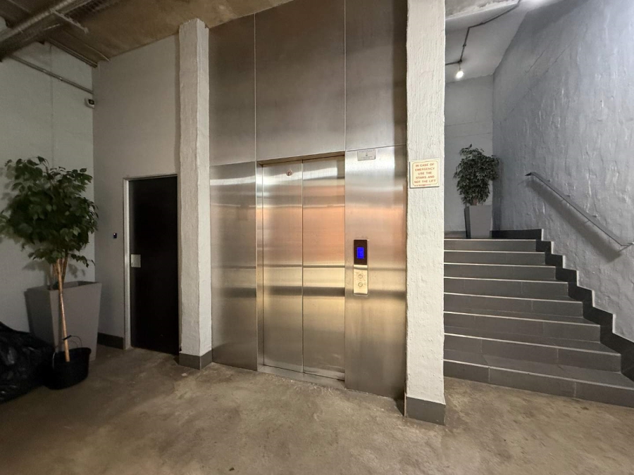 To Let Commercial Property for Rent in Greenside Gauteng