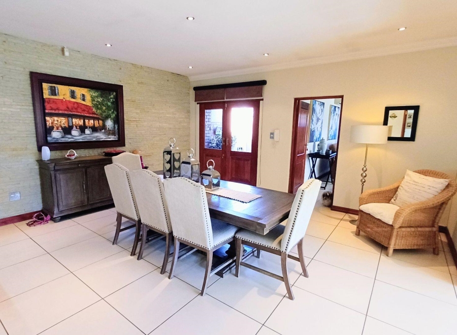 2 Bedroom Property for Sale in Lakefield Gauteng