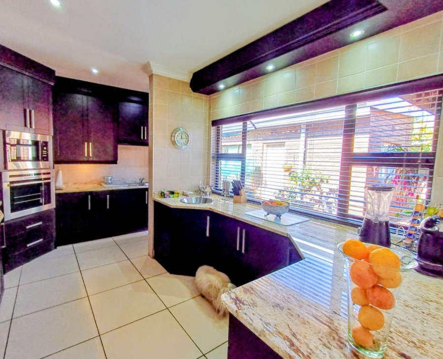 2 Bedroom Property for Sale in Lakefield Gauteng