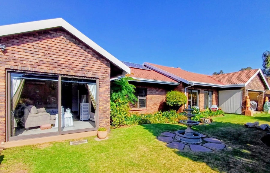 2 Bedroom Property for Sale in Lakefield Gauteng