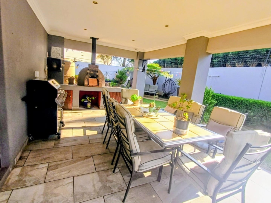 3 Bedroom Property for Sale in Norton Home Estate AH Gauteng