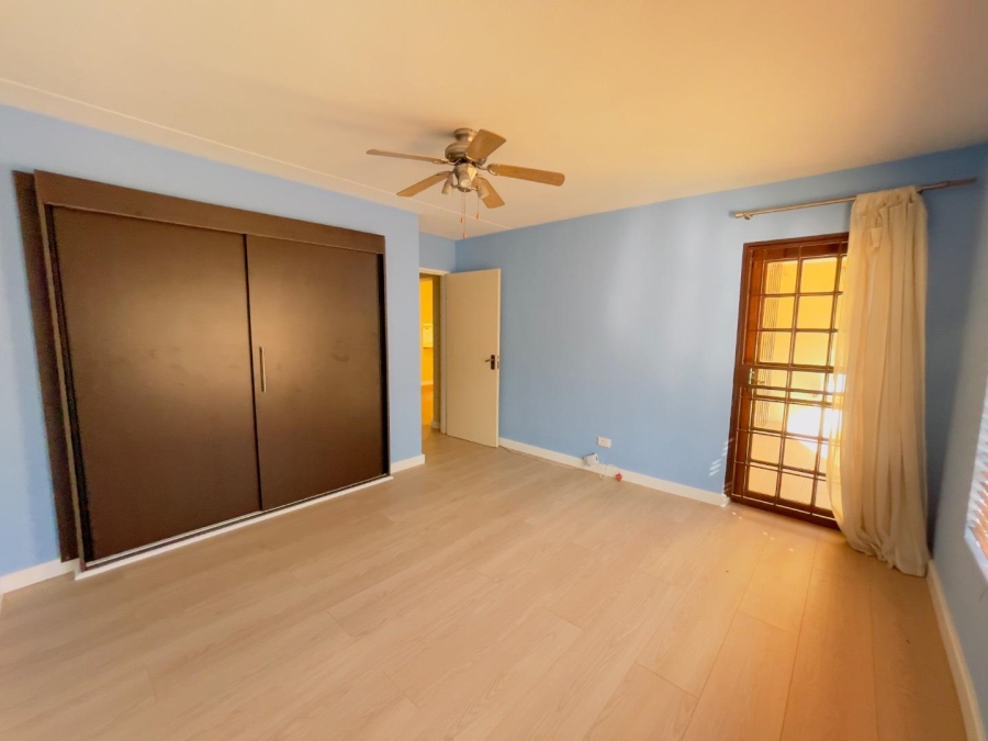 2 Bedroom Property for Sale in Morningside Hills Gauteng
