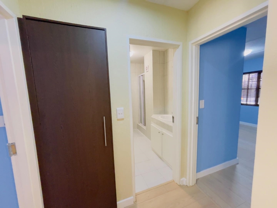 2 Bedroom Property for Sale in Morningside Hills Gauteng
