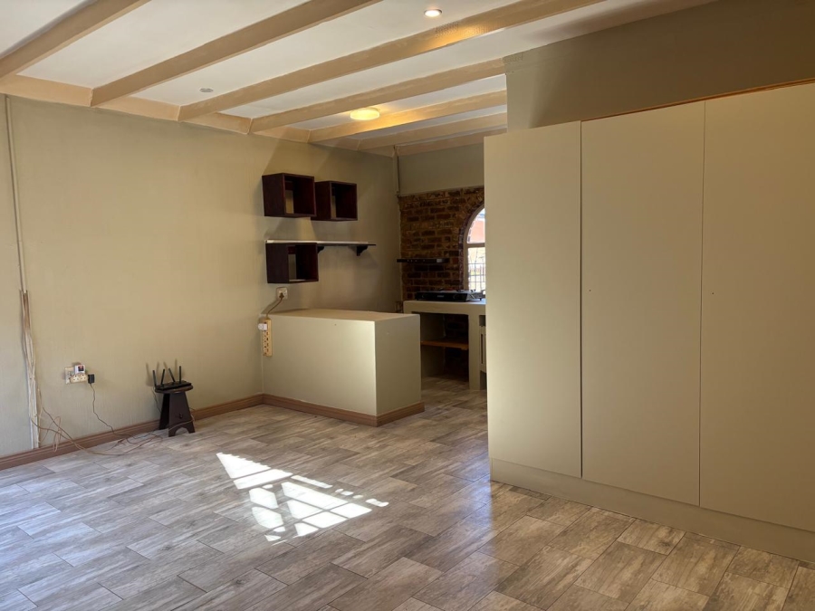 To Let 1 Bedroom Property for Rent in Weltevreden Park Gauteng
