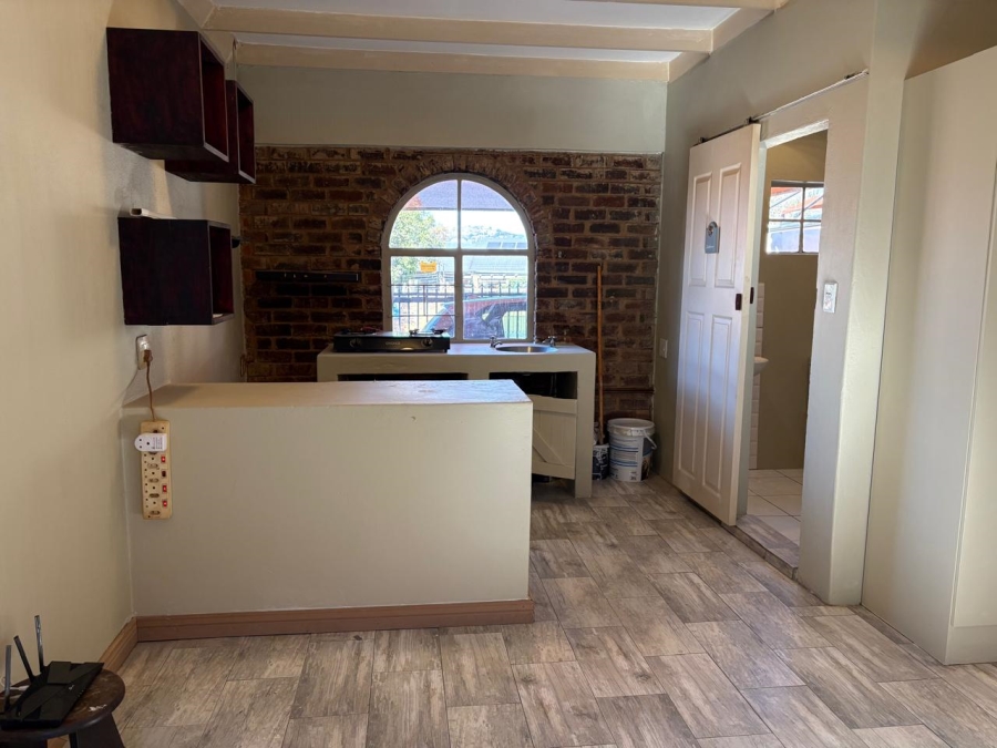 To Let 1 Bedroom Property for Rent in Weltevreden Park Gauteng