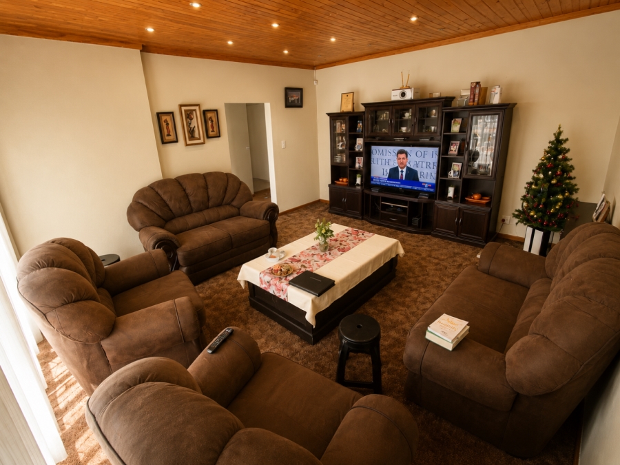 5 Bedroom Property for Sale in Kilner Park Gauteng