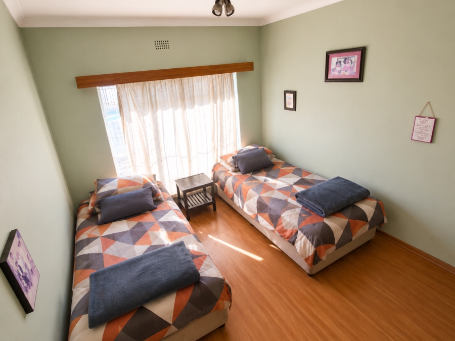 5 Bedroom Property for Sale in Kilner Park Gauteng
