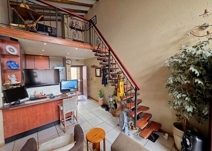 2 Bedroom Property for Sale in New Redruth Gauteng
