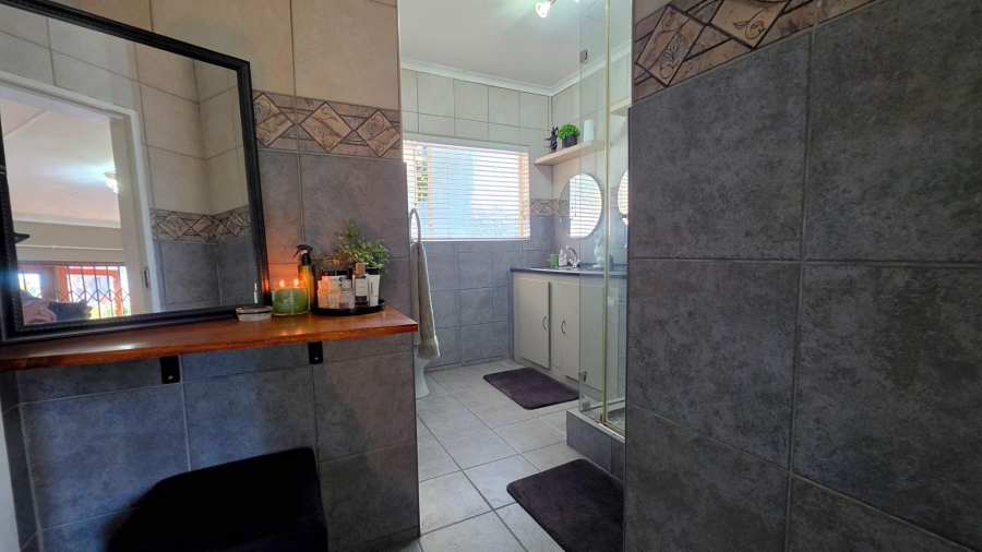 4 Bedroom Property for Sale in Randhart Gauteng