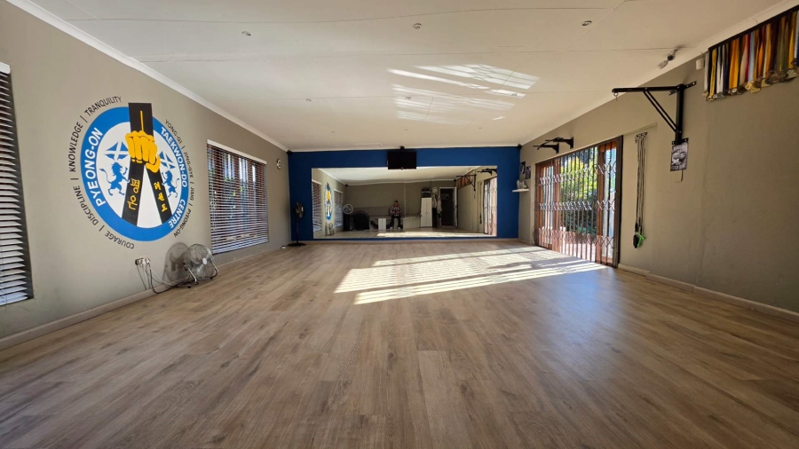 4 Bedroom Property for Sale in Randhart Gauteng