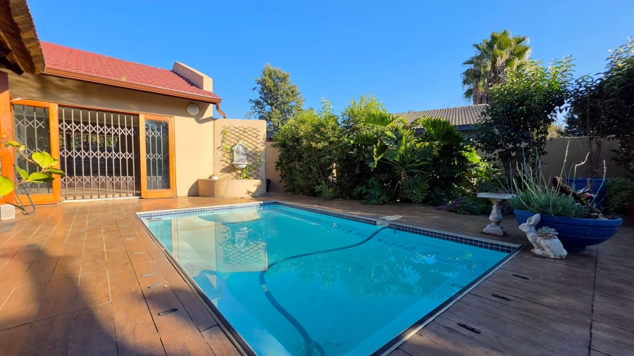 4 Bedroom Property for Sale in Randhart Gauteng