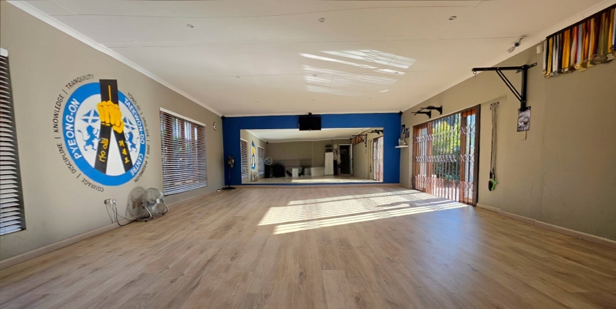 4 Bedroom Property for Sale in Randhart Gauteng