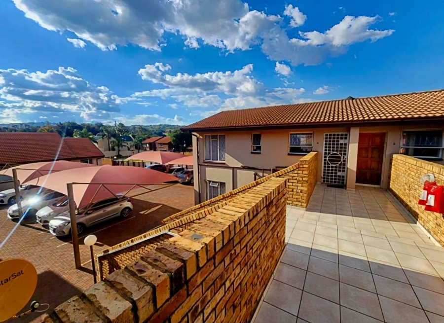 2 Bedroom Property for Sale in New Redruth Gauteng