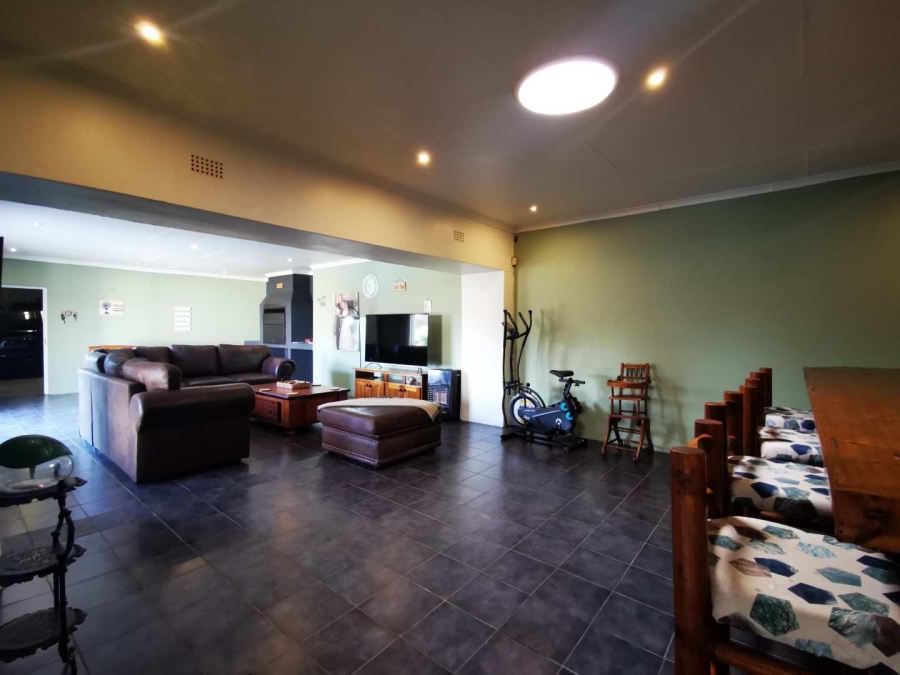 3 Bedroom Property for Sale in Brackenhurst Gauteng