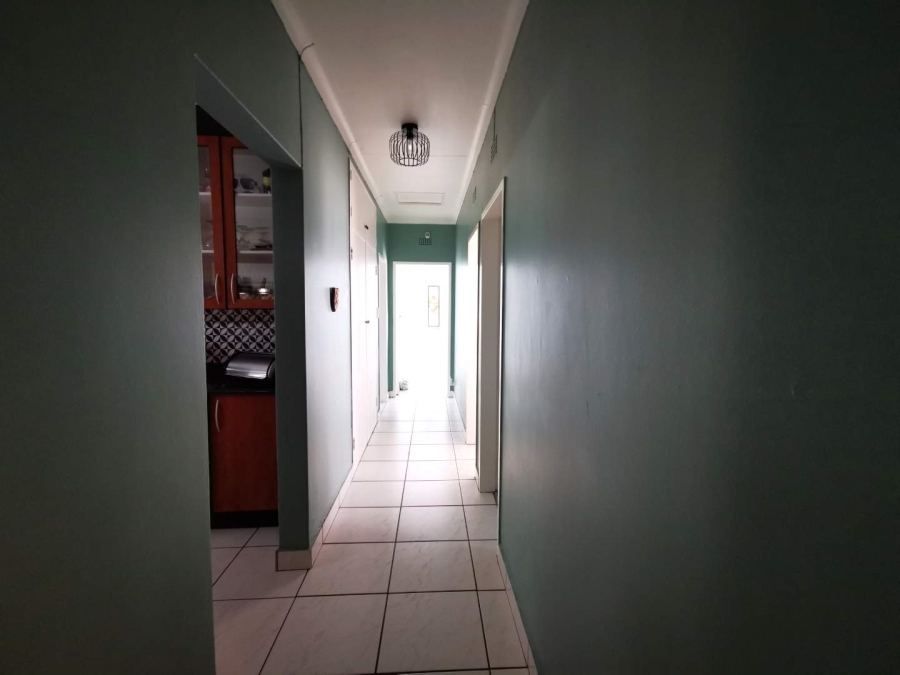 3 Bedroom Property for Sale in Brackenhurst Gauteng