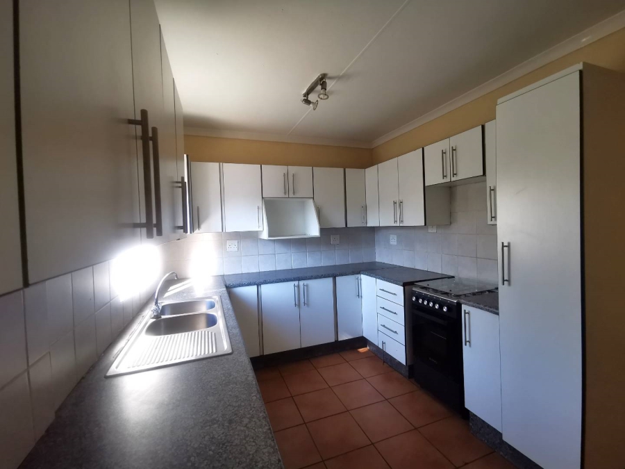 3 Bedroom Property for Sale in Brackenhurst Gauteng