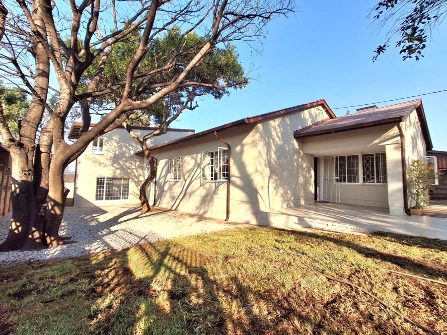 5 Bedroom Property for Sale in Proclamation Hill Gauteng