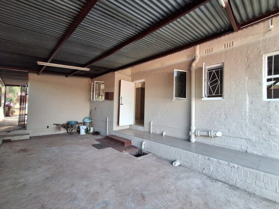 5 Bedroom Property for Sale in Proclamation Hill Gauteng