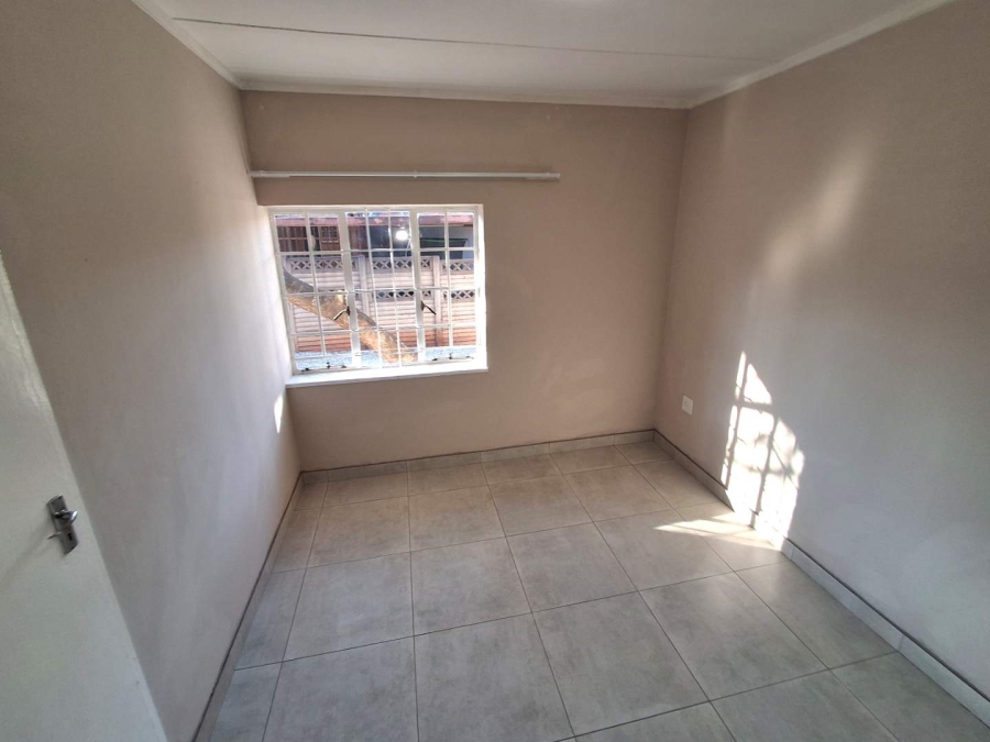 5 Bedroom Property for Sale in Proclamation Hill Gauteng