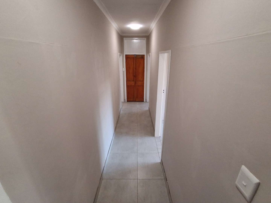 5 Bedroom Property for Sale in Proclamation Hill Gauteng