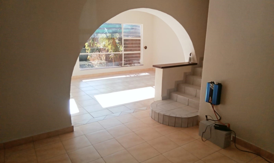 3 Bedroom Property for Sale in Fairland Gauteng