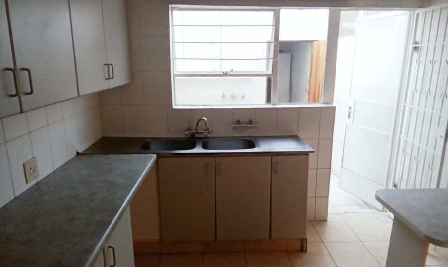 3 Bedroom Property for Sale in Fairland Gauteng