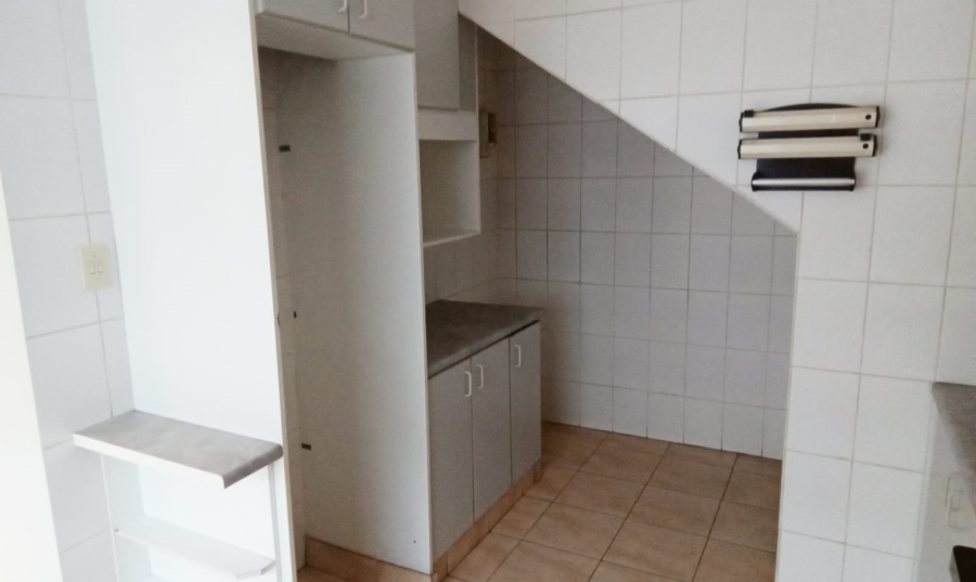 3 Bedroom Property for Sale in Fairland Gauteng