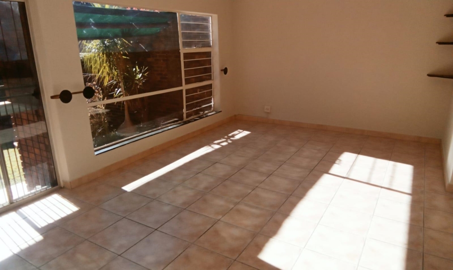 3 Bedroom Property for Sale in Fairland Gauteng