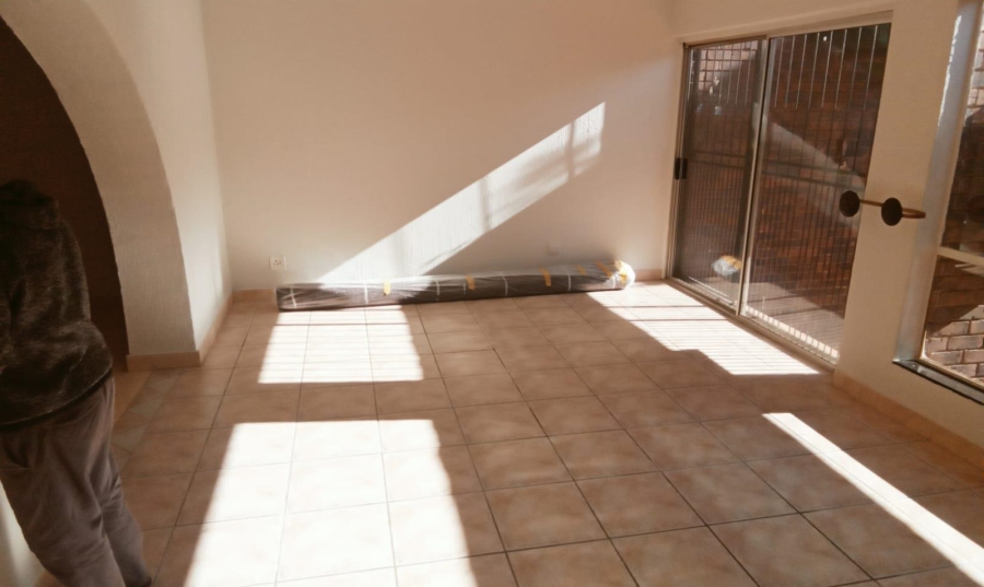 3 Bedroom Property for Sale in Fairland Gauteng