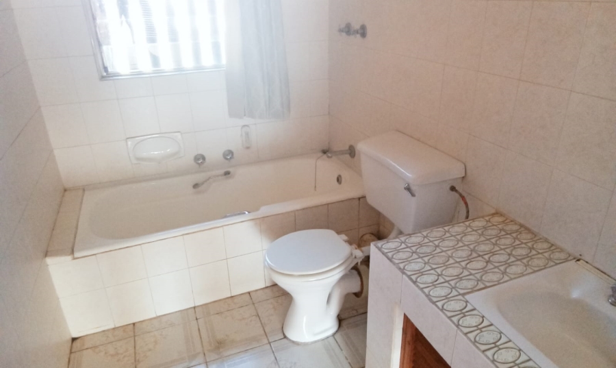 3 Bedroom Property for Sale in Fairland Gauteng