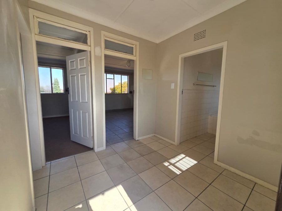 To Let 2 Bedroom Property for Rent in Horison Gauteng