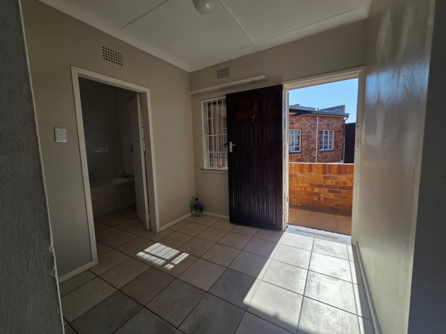 To Let 2 Bedroom Property for Rent in Horison Gauteng
