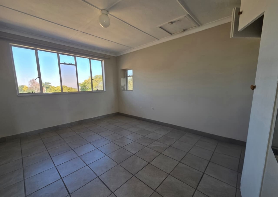 To Let 2 Bedroom Property for Rent in Horison Gauteng