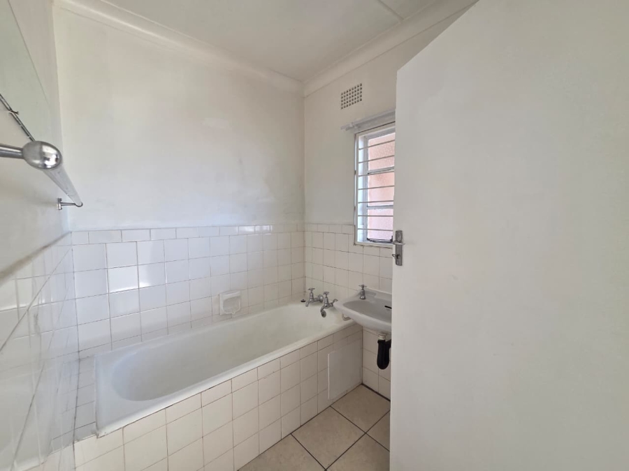To Let 2 Bedroom Property for Rent in Horison Gauteng