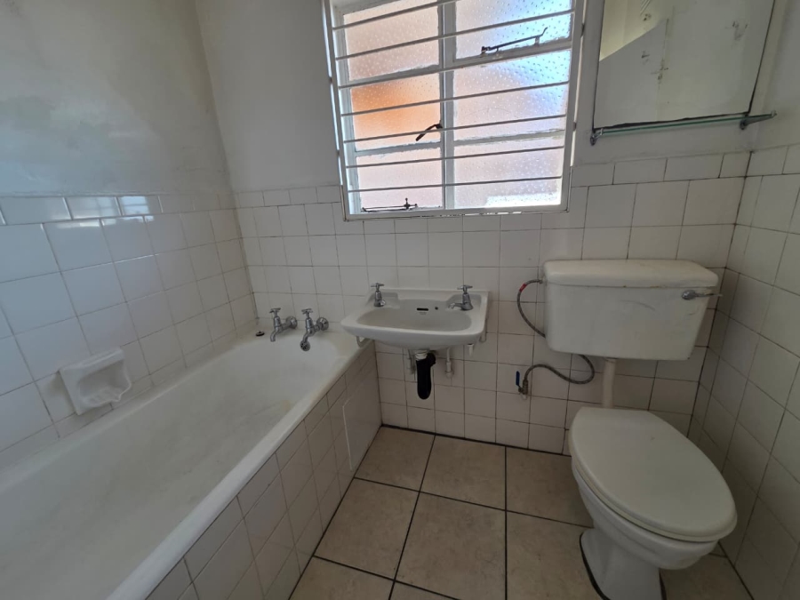 To Let 2 Bedroom Property for Rent in Horison Gauteng