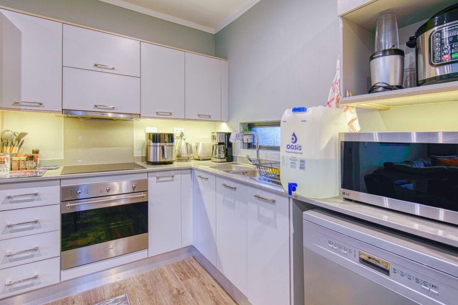 2 Bedroom Property for Sale in Rosebank Gauteng