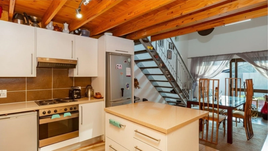 2 Bedroom Property for Sale in Douglasdale Gauteng
