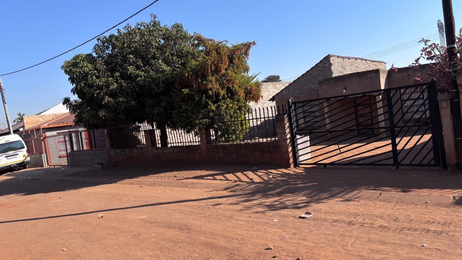 3 Bedroom Property for Sale in Soshanguve Gauteng