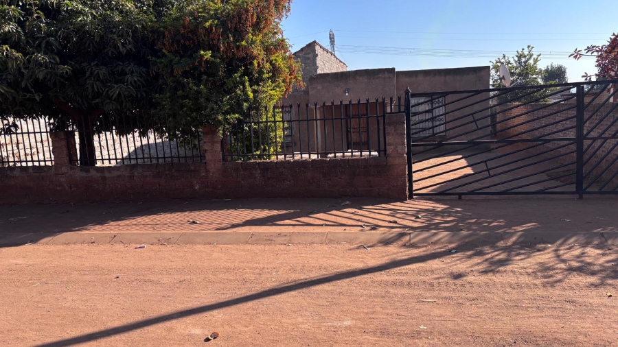 3 Bedroom Property for Sale in Soshanguve Gauteng