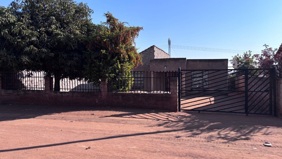 3 Bedroom Property for Sale in Soshanguve Gauteng