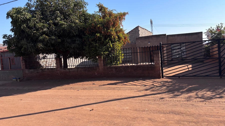 3 Bedroom Property for Sale in Soshanguve Gauteng