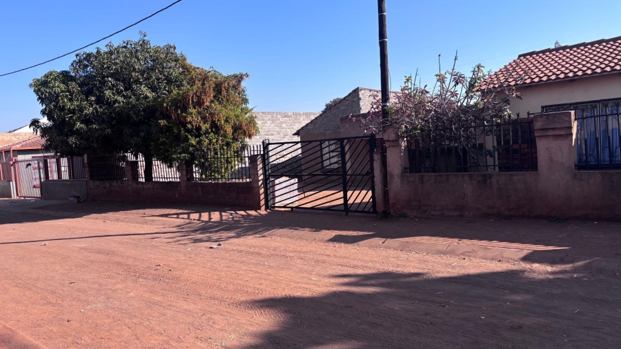 3 Bedroom Property for Sale in Soshanguve Gauteng