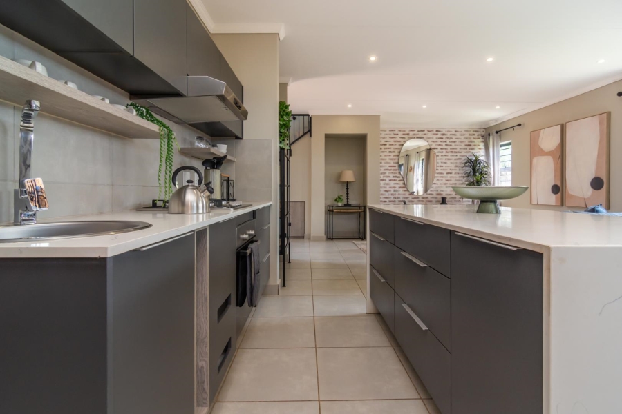 4 Bedroom Property for Sale in Lion Pride Gauteng