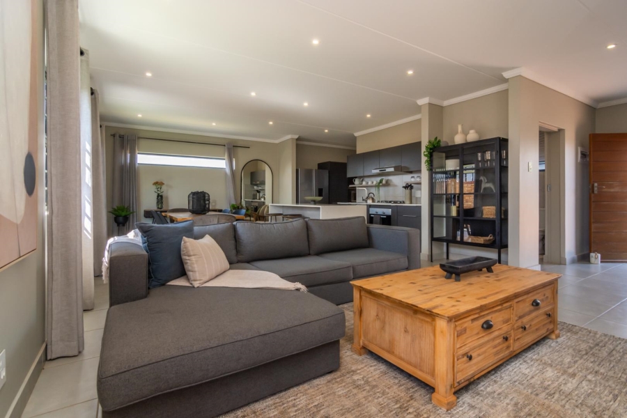 4 Bedroom Property for Sale in Lion Pride Gauteng