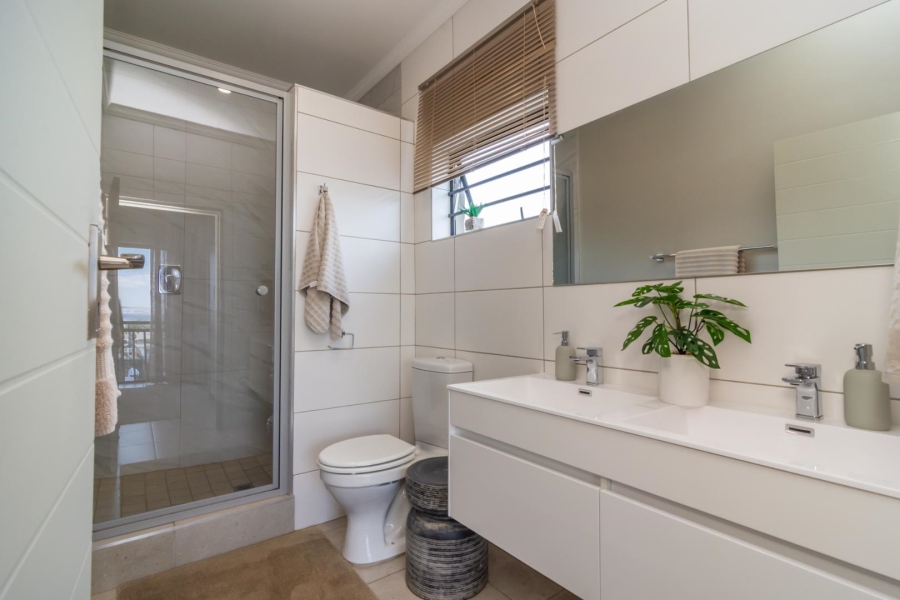 3 Bedroom Property for Sale in Lion Pride Gauteng